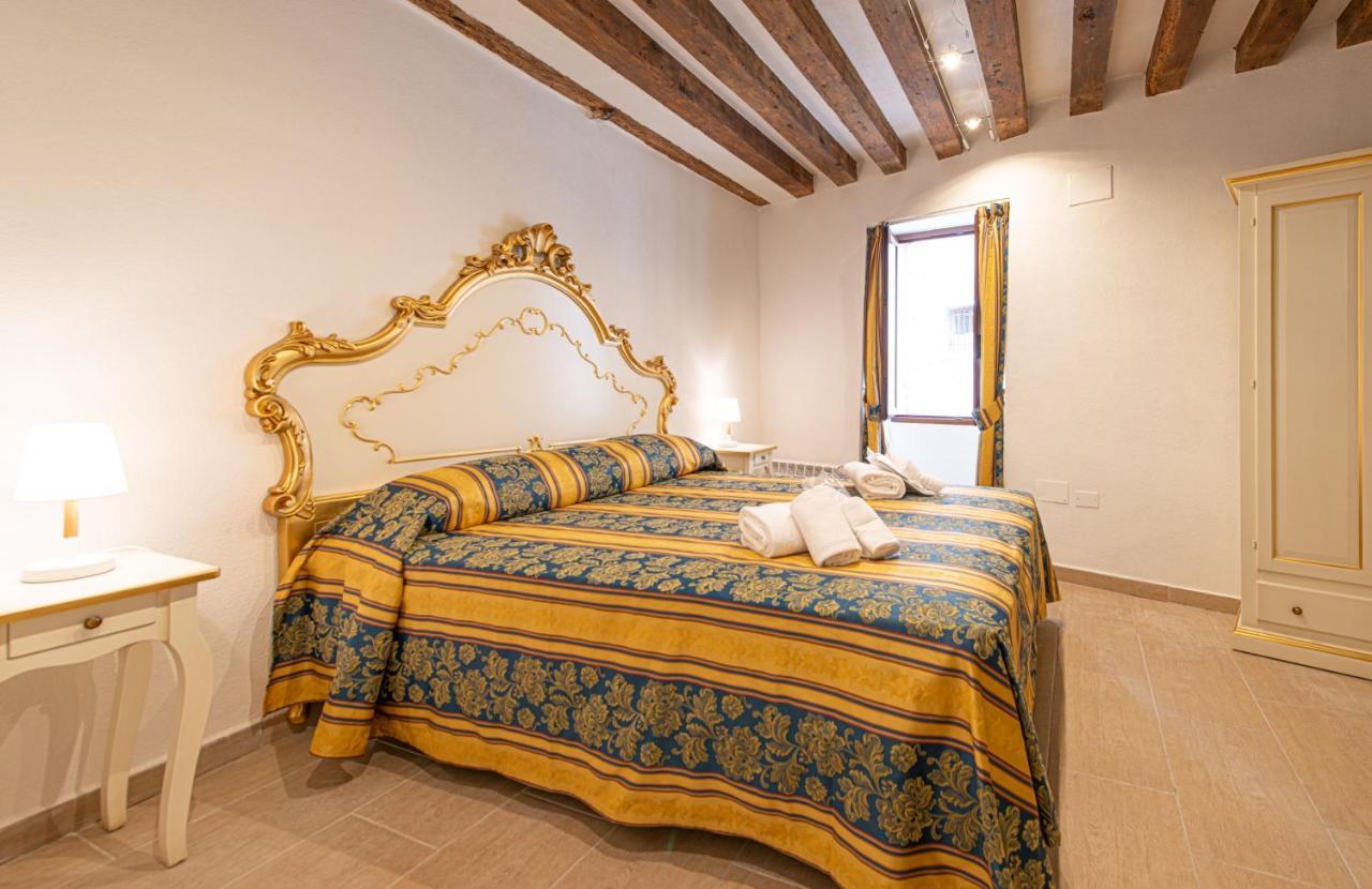 Ca' Leoncino - Venice Canal Front Apartment Εξωτερικό φωτογραφία