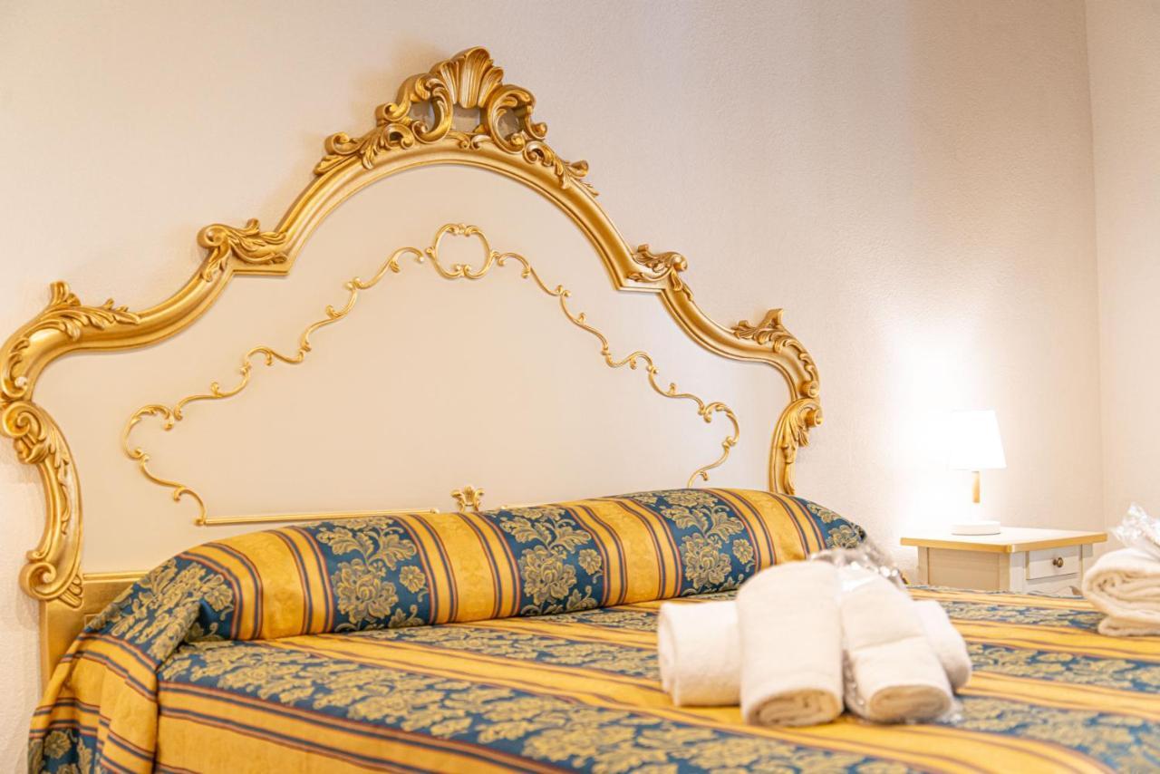 Ca' Leoncino - Venice Canal Front Apartment Εξωτερικό φωτογραφία